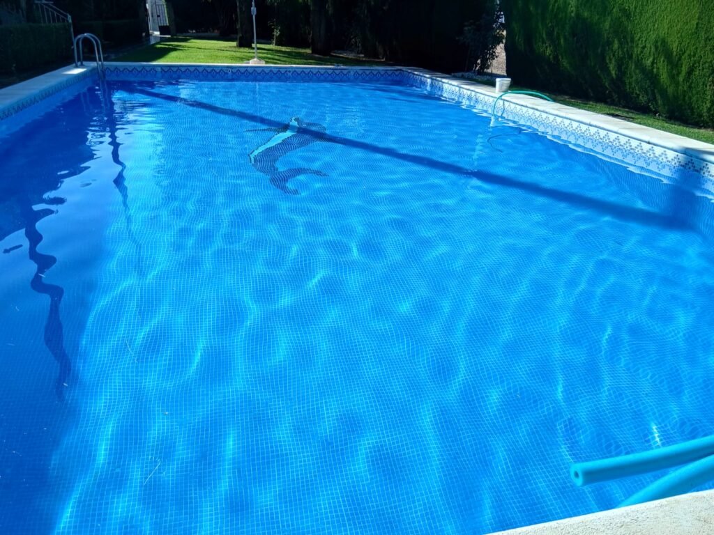 Mantenimiento y Reparación de Piscinas en Motril Mantén tu Piscina Perfecta Todo el Año